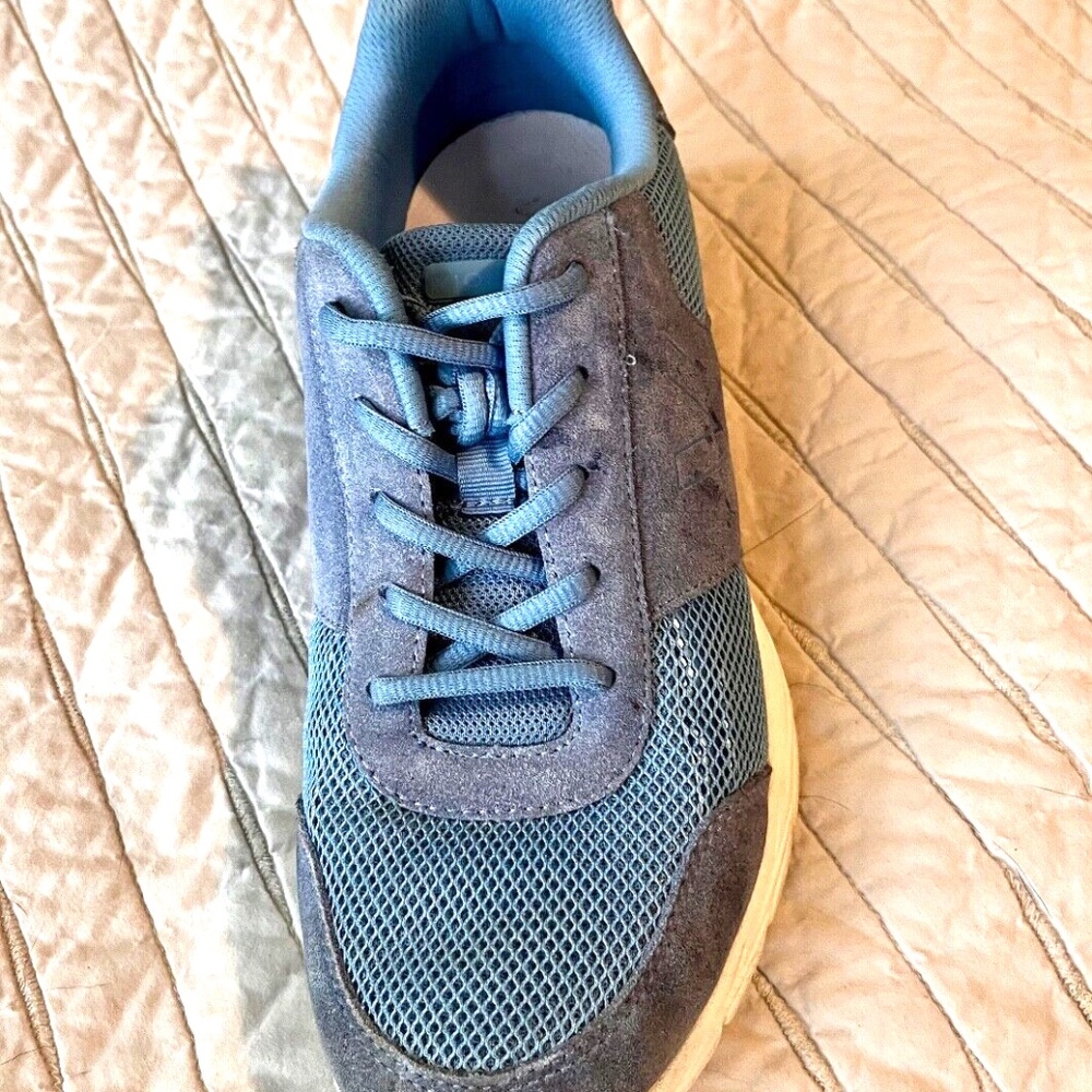 Vionic Aviate Trainer Women’s Blue Size 11 Lace up Walking Athletic Shoes - Picture 6 of 7